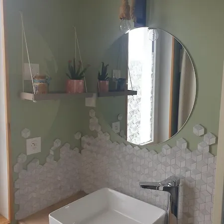 Le 3 Vues Apartment *